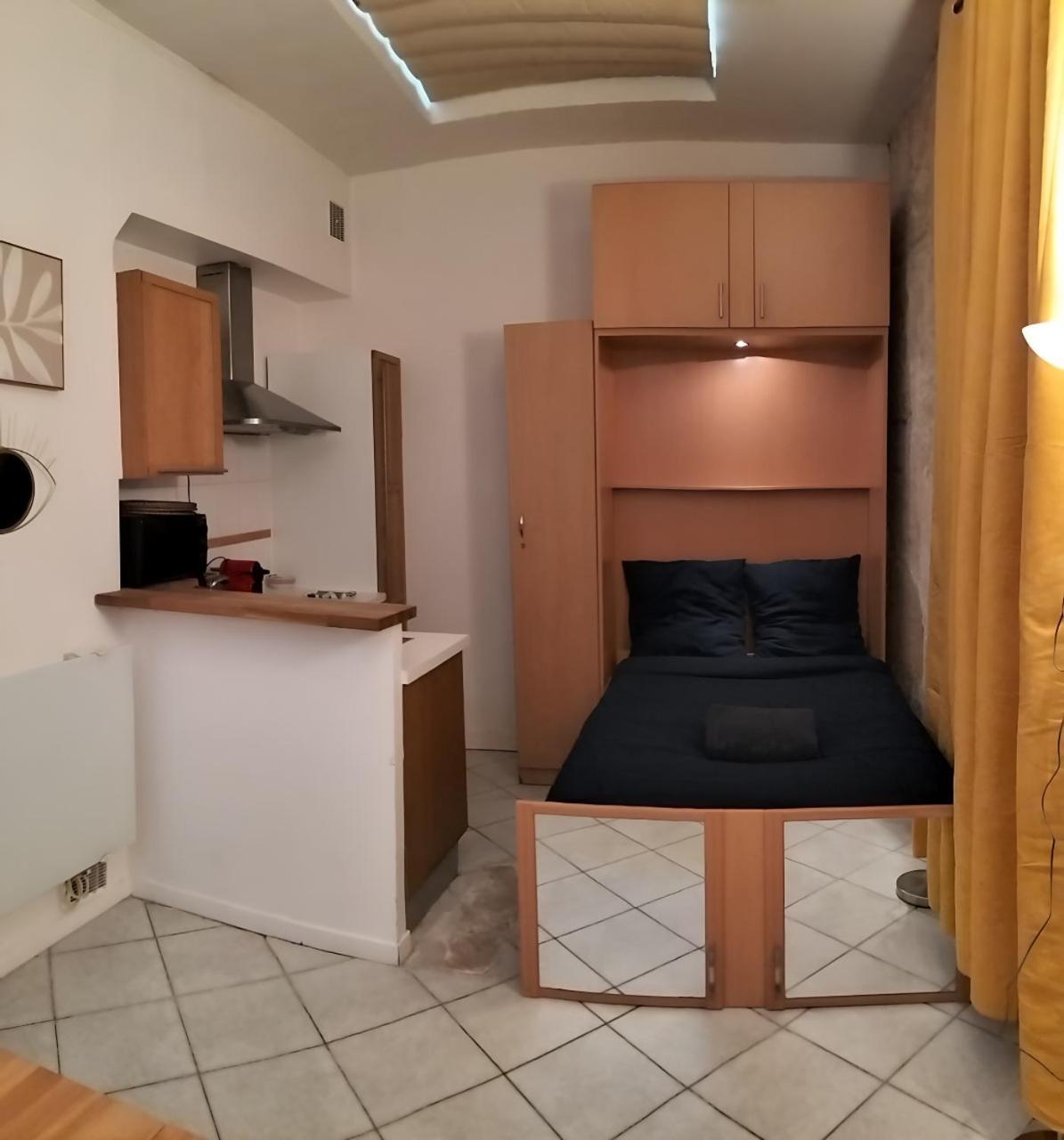 Studio Appartement Quartier Musee Du Louvre 3 Free Netflix Paris Luaran gambar